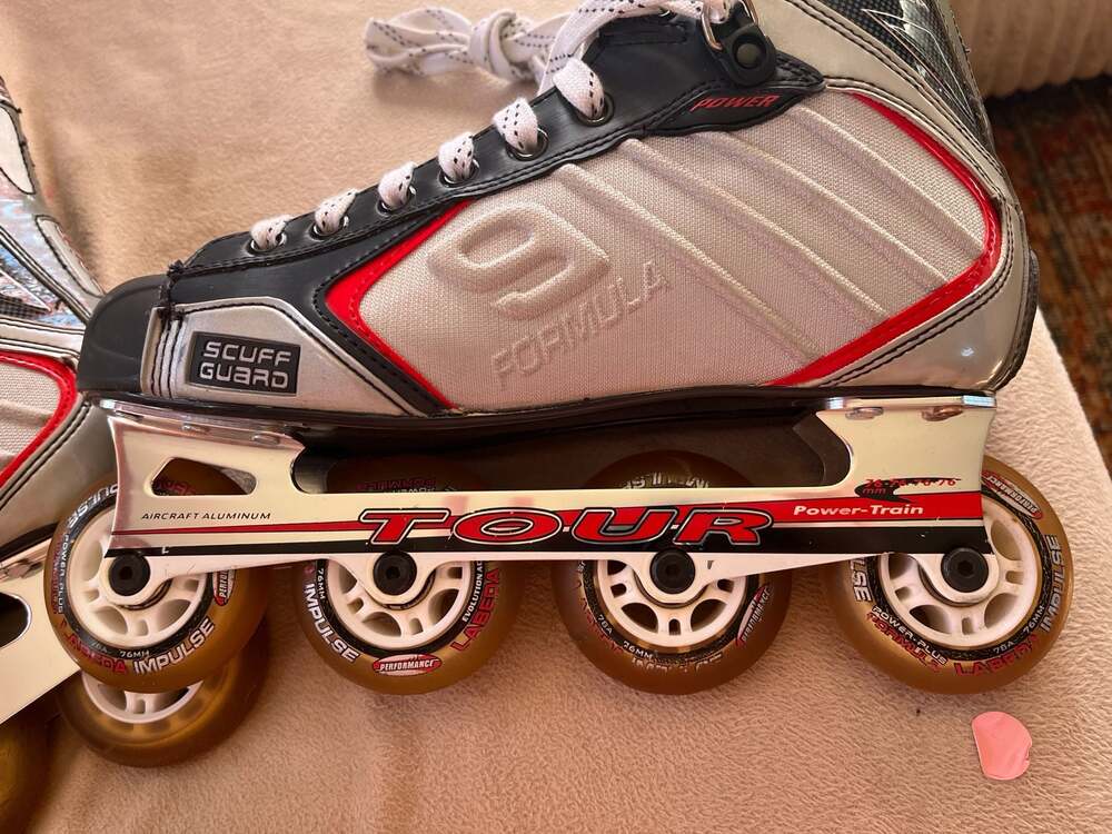 Tour Formula 9 Inline Hockey Skates - Picture 10 of 14